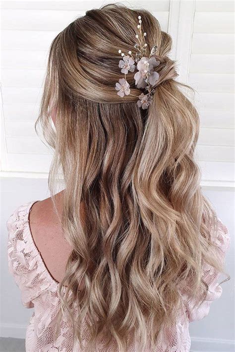 Bridesmaid Hairstyles 70 Looks 202223 Guide Expert Tips Half Up