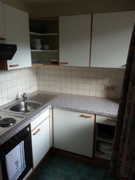 Sie besteht aus einem wohnzimmer, einer küche, einem arbeitszimmer, zwei balkonen, einem hauswirtschaftsraum, einem flur sowie ein bad auf der. Reiterhof Geierwally - Wohnung 1