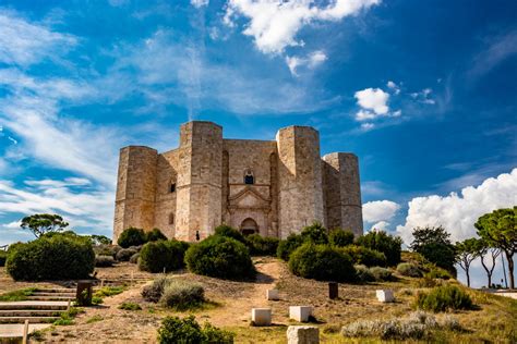 Castel Del Monte Biglietti Orari E Informazioni Utili Per La Visita Turismo Puglia It