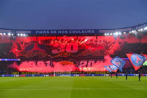 14j L1 Revivez En Images Tous Les Tifos Du Collectif Ultras Paris