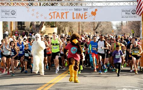 photos mile high united way s 44th annual turkey trot race the denver post