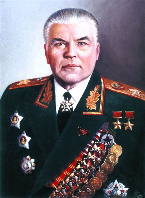 Похоронен на красной площади у кремлевской стены. Малиновский Родион Яковлевич: Маршал Советского Союза ...