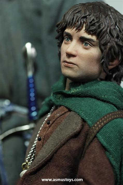 Asmus Toys The Lord Of The Rings Frodo Baggins Slim Version 16 Scale