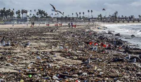 Ca Rainstorms Wash Debris And Pollution To The Beach Surfrider Foundation