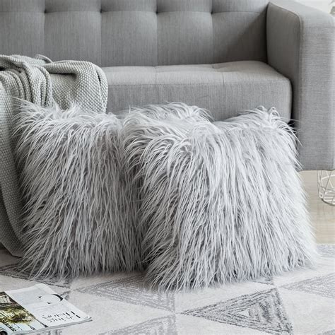 Miulee Pack Of 2 Decorative New Luxury Series Style White Faux Fur