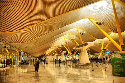 Madrid Aeropuerto De Madrid Barajas T4 La Terminal 4 De Flickr
