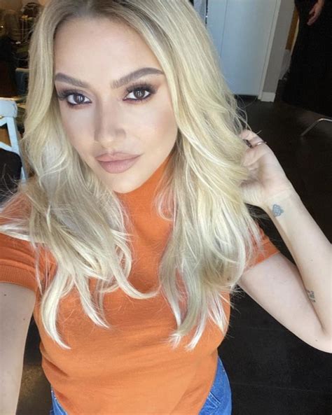 Abone olşarkıcı hadise, ezgi eyüboğlu ile tek celsede boşanan kaan yıldırım'la geçtiğimiz aylarda aşk yaşamaya başladı. Hadise mi daha güzel Ezgi Eyüboğlu mu? - KizlarSoruyor