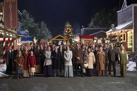 When Calls The Heart Home For Christmas Final Image Assets Tv Shows Ace