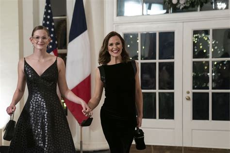 Jennifer Garner Lookalike Daughter Violet Attend White House State