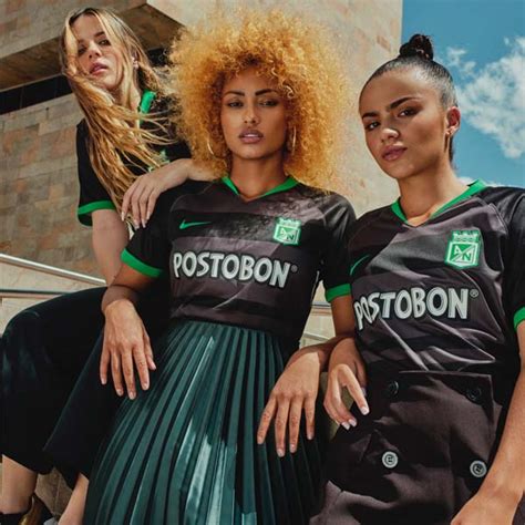 Passend dazu bieten wir den offiziellen spielerflock der jeweiligen mannschaft an, um das trikot nach wunsch auch zu personalisieren. Atletico Nacional Trikot - Atletico Nacional De Colombia ...