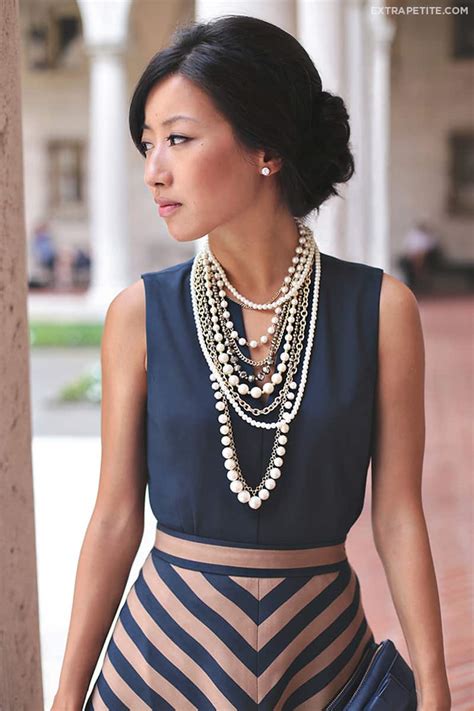 4 Ideas To Blend Pearl Jewellery With Your Modern Glam Outfits