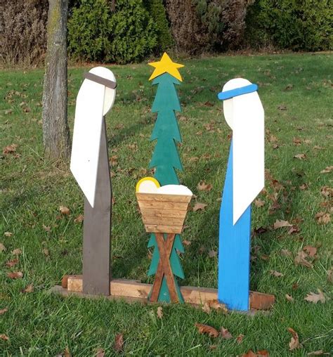 20 Christmas Outdoor Wooden Decorations Decoomo