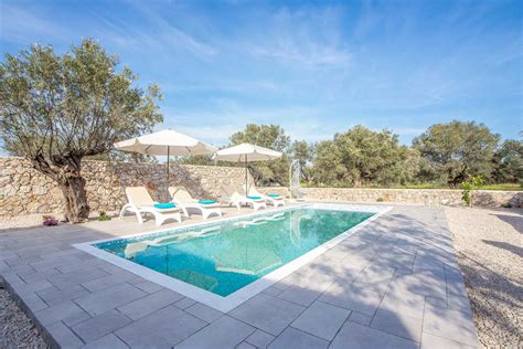 The coffee industry employs millions of people around the world through its growing, processing and trading. Kalathos Dream Villas - Blue - Greek Holidays Villas