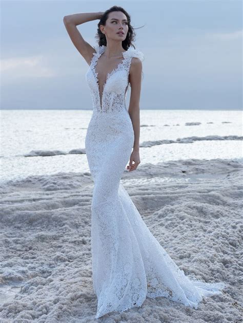 Beach Wedding Dresses Perfect For Your Seaside Ceremony