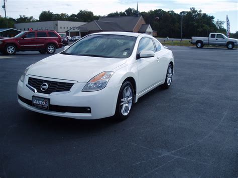 Nissan altima coupe 2008 is one of the best models produced by the outstanding brand nissan. 2008 Nissan Altima Coupe - Pictures - CarGurus