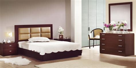 Browse our beautifully designed high gloss bedroom furniture, with many pieces and ranges available we will have the style to create your perfect bedroom. Affordable black gloss bedroom furniture sets