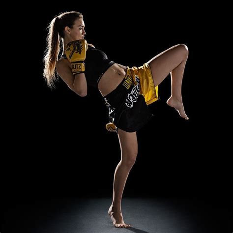 Thai Kickboxing 女子ボクシング キックボクシング 格闘技 女子