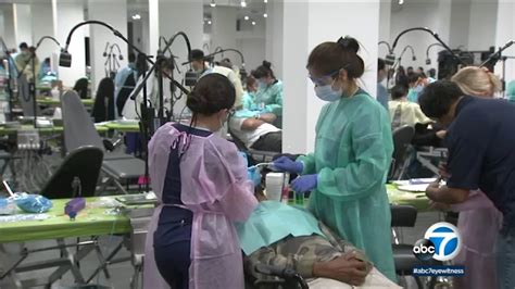 We are here to help. Downtown LA clinic gives free healthcare to homeless ...