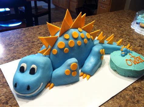 The cake turns out rich, delicious and very, very moist. Image | Boys first birthday cake, Dinosaur birthday cakes ...