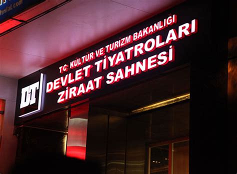 Siz de ziraat bankası müşterisi olun, bu kolaylıktan hemen. Ziraat Sahnesi | tiyatrolar.com.tr