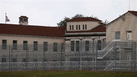 More Than 1 Out Of 3 Tested Federal Inmates Were Positive For