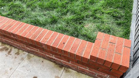 Bricklaying Finishing A Diy Garden Brick Wall Youtube