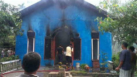 Majelis tausiyah cinta on instagram: Rumah Warga Paskem Rengat Terbakar, Kerugian Ditaksir Rp ...