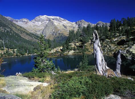 All orders are custom made and most ship worldwide within 24 hours. Parque Nacional Pico de Europa en Cantabria