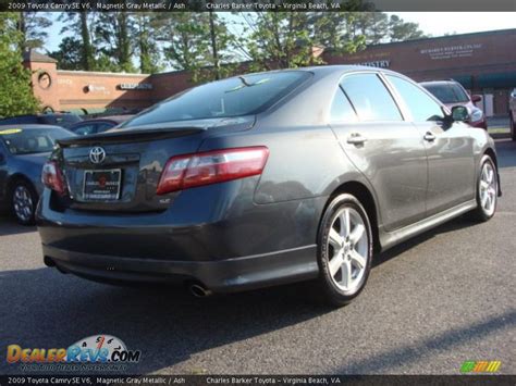 While the camry's interior is a bit substandard. 2009 Toyota Camry SE V6 Magnetic Gray Metallic / Ash Photo #4 | DealerRevs.com