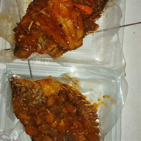Bumbu pun mudah kepiting saus padang kali ini masak nya lebih spesial, karena dapat kiriman dr org plg spesial. Gurame Saus Padang / Resep Gurame Saos Padang Oleh Sinta ...