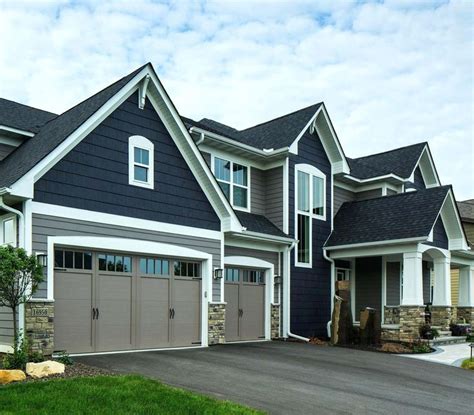 Before you're ready to find the perfect white trim color, you'll need to have selected a body color for your home. Vinyl Siding Color Combinations - top siding color ...