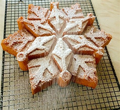 Sparkling Snowflake Cake Feasting Is Fun
