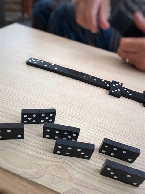 How To Play Dominoes A Simple Guide Bar Games 101
