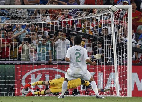 Damit zieht der titelverteidiger ins endspiel ein, auch wenn die mannschaft in den 120 minuten gegen die portugiesen enttäuschte. EM 2012: Spanien hat vor dem Endspiel drei große ...