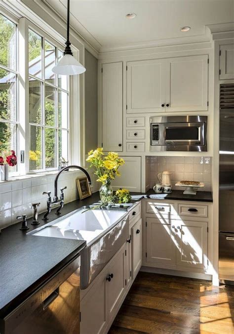 70 Stunning Kitchen Light Cabinets with Dark Countertops Design Ideas - Page 64 of 71