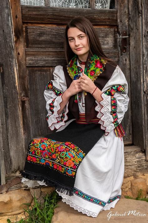 Maramures Archives The Adventures Of Kiara Yew Traditional Outfits