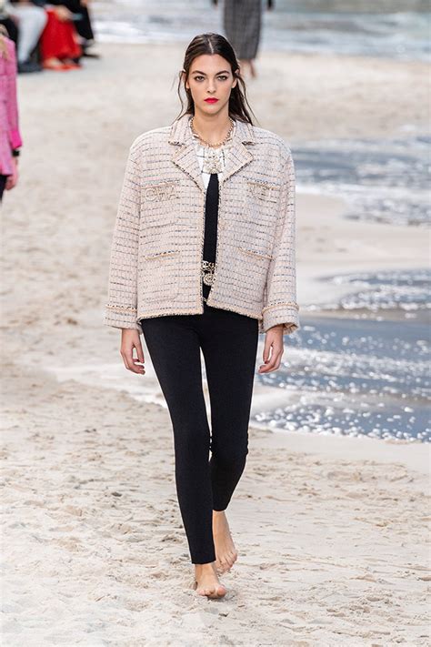 Chanel Turned Its Spring 2019 Runway Into An Indoor Beach Thefashionspot