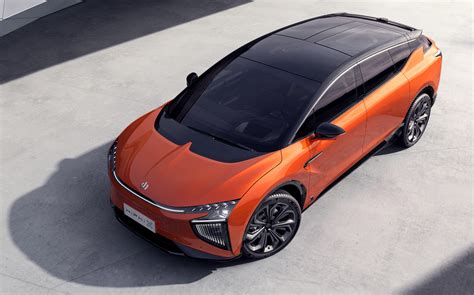 DFSK Seres SF5: El SUV eléctrico chino de 500 km de autonomía que llega