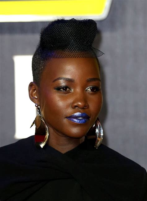 Lupita Nyongo At Star Wars The Force Awakens Premiere In