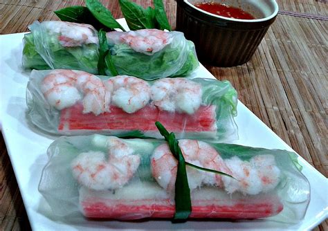 A traditional vietnamese recipe for spring rolls, made with marinated beef, shrimp, rice noodles, and veggies. Resepi Vietnamese Spring Roll