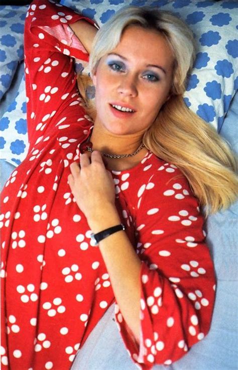 Color Outfits Red Payamas With White Dots Agnetha Fältskog Agnetha åse Fältskog Abba Agnetha