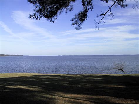 ***not for broadcast***contact brett adair with live storms media to license.brett@livestormsnow.compearl river at jackson, ms is nearly at 35' and the ross. Natchez Trace Overlook - Ross Barnett Reservoir
