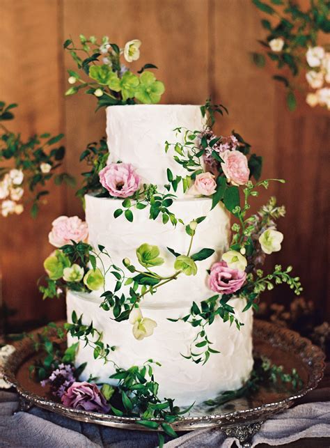 44 Wedding Cakes With Fresh Flowers Martha Stewart Weddings