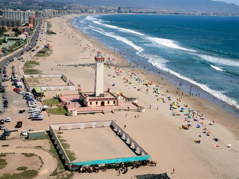 In la serena and coquimbo enjoy the magic of the desert climate, fertile for growing grapes and water beaches hotlands. Josy Hernandez
