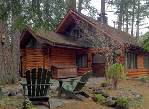 Treat yourself to our most luxurious columbia river gorge cabin designed with every creature comfort in mind. Steiner cabin at Mount Hood http://www ...