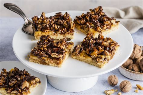 Dabei kräftig rühren, damit keine klümpchen entstehen. Fress-mich-dumm-Kuchen - mit Pudding und Walnüssen | Die ...
