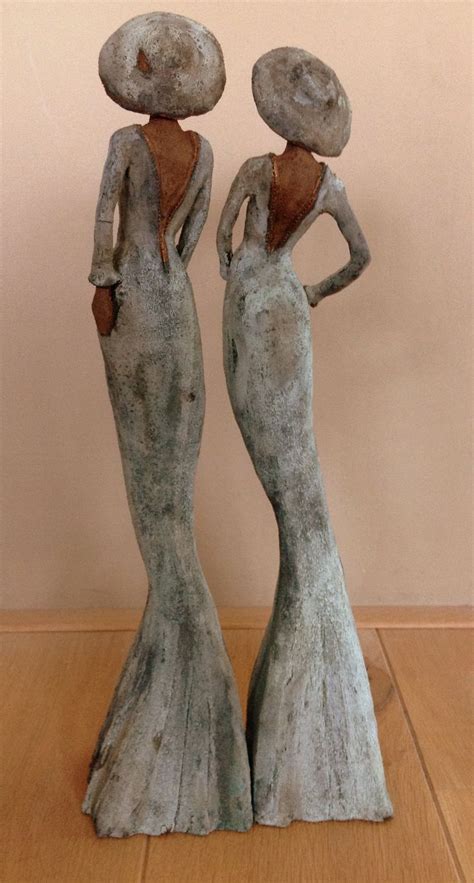 twee vrouwfiguren keramiek 50 cm hoog charlesstonstyle € 350 keramische kunst klei kunst