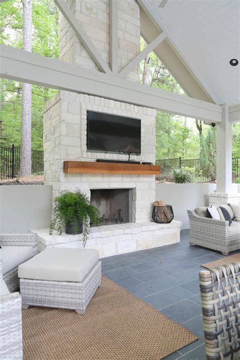 25 Outdoor Fireplace Ideas That Are Warm And Cozy 43 Off