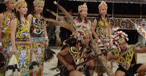 Sejarah Dan Kebudayaan Suku Dayak