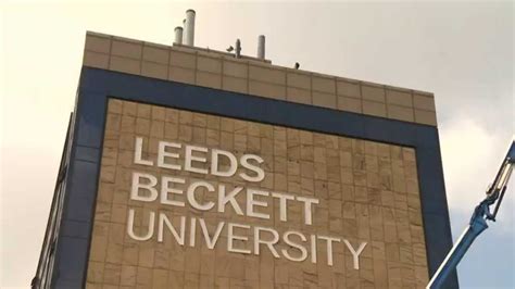 University guide 2021 university guide 2021: Leeds Beckett University sign timelapse - YouTube